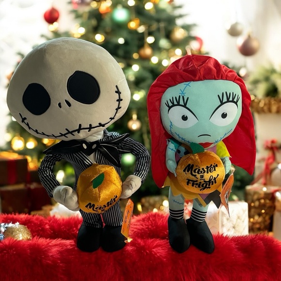 Jack Skellington and Sally Door Greeters -Nightmare Before - Picture 1 of 5